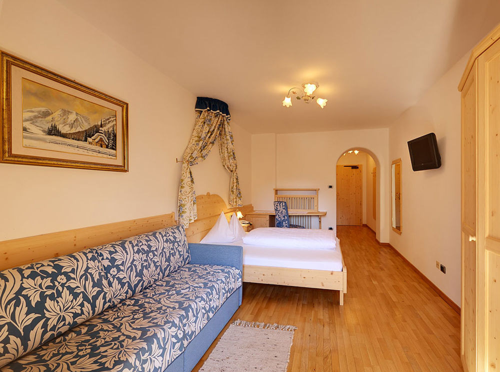 Hotel Goldene Rose Monguelfo-Tesido / Welsberg-Taisten Exterior photo